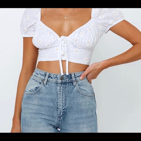 πΌ Flora Good Time Call Top πΌ - Picture 2 of 8